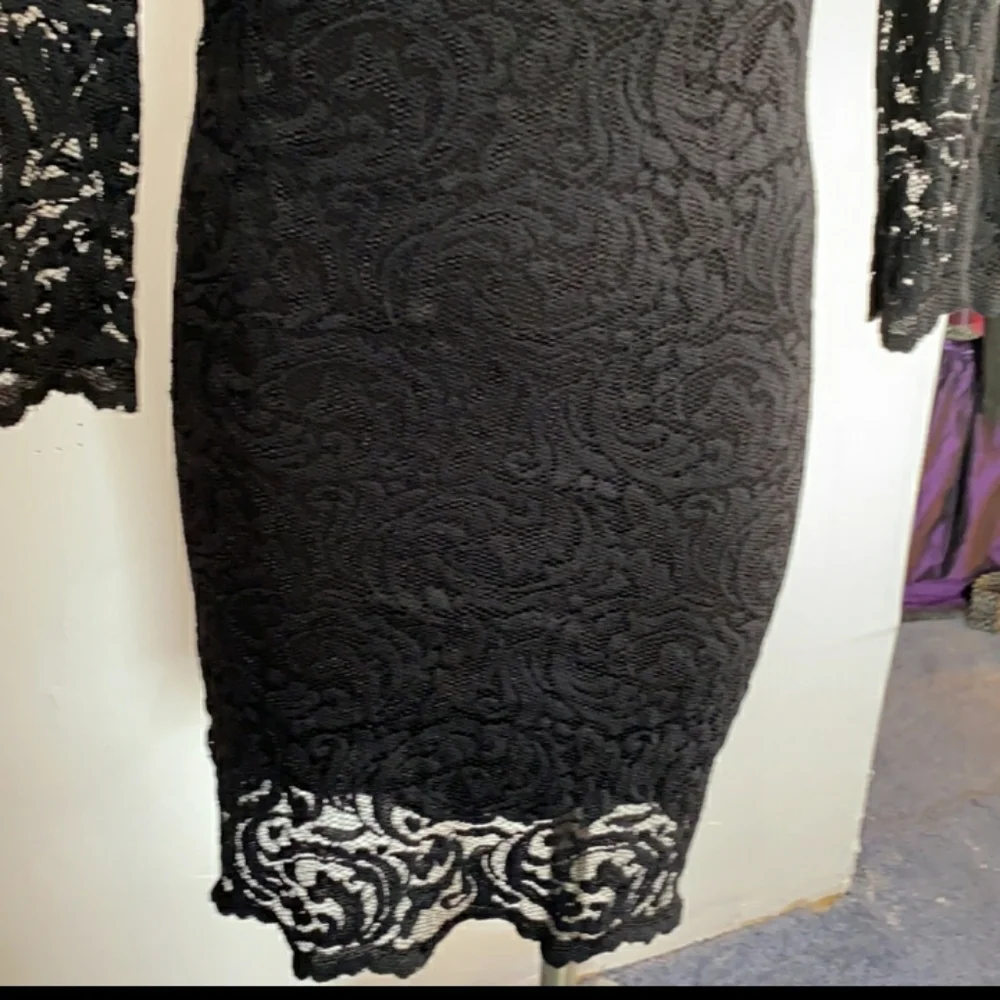 Vintage Little Black lace dress - Picture 4 of 6